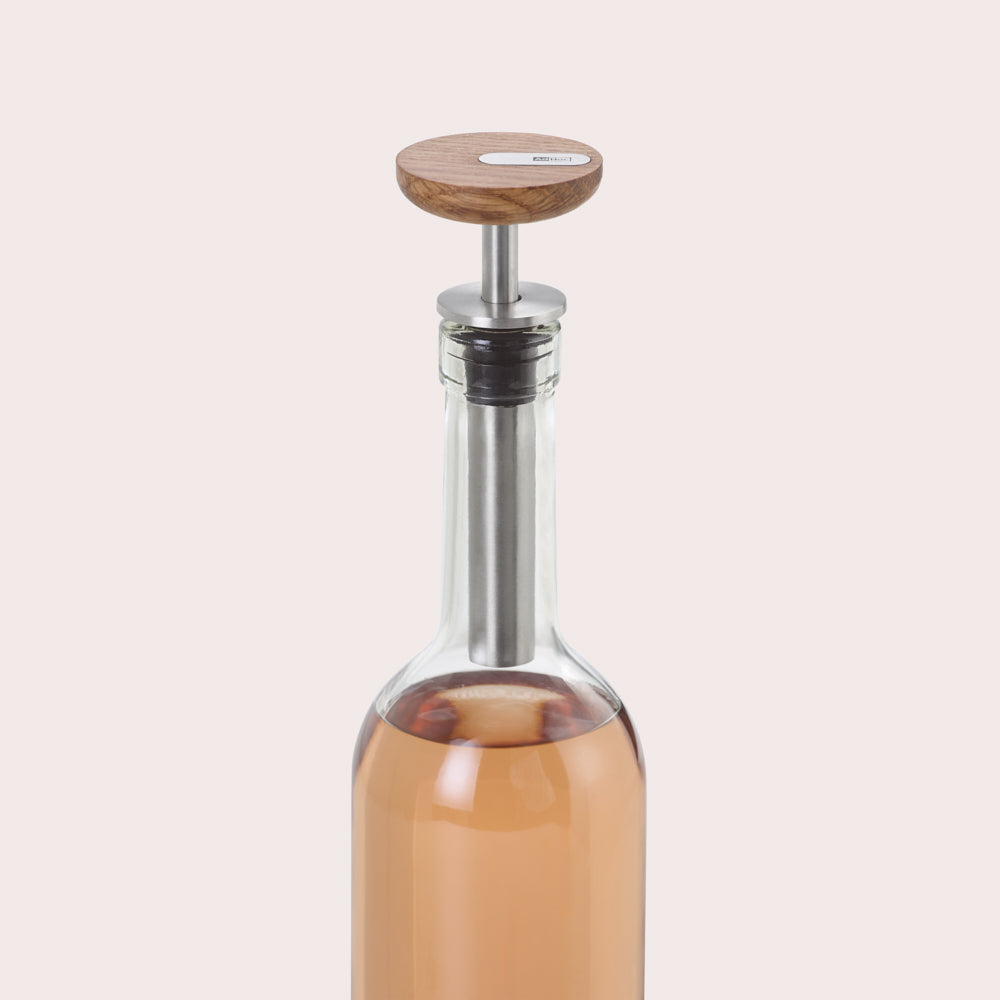 CasQ Wine Vacuum Pump & Bottle Stopper