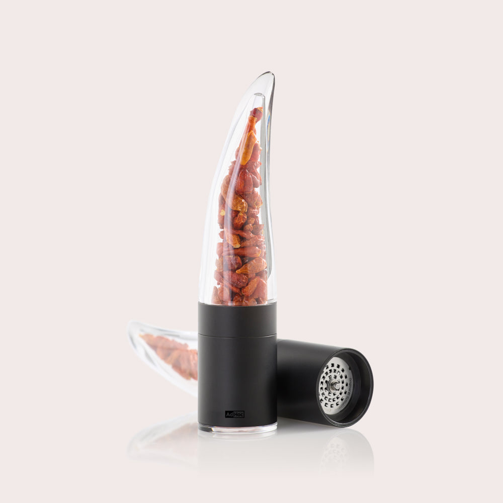 Pepe Chilli Cutter in Black