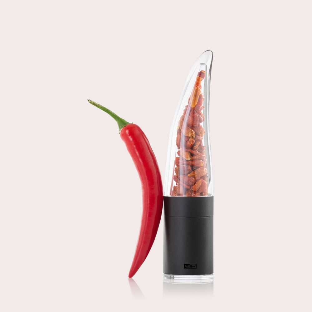 Pepe Chilli Cutter in Black