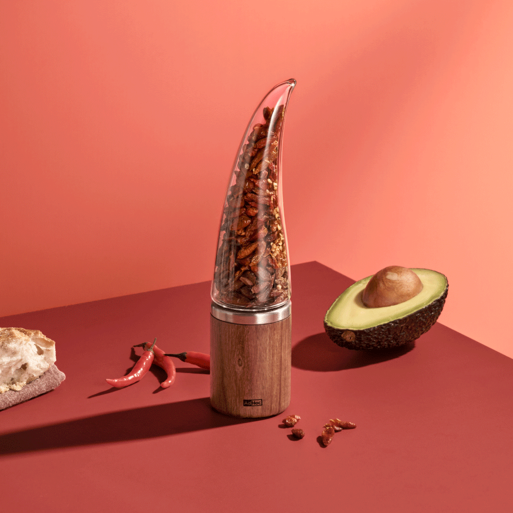 Peperone Chilli Cutter in Acacia Wood Finish